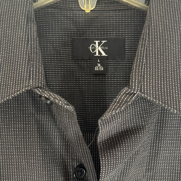 Men’s Large Calvin Klein button up dress shirt Black with white accent New WOT - Picture 2 of 7